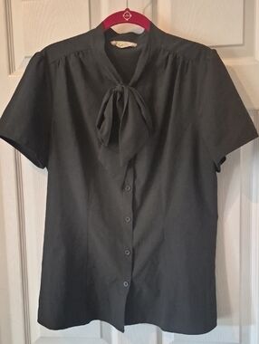 Black Short-Sleeve Tie-Neck Button Front Blouse